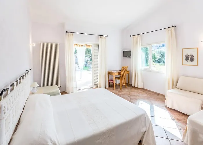 Lu Pastruccialeddu 4*