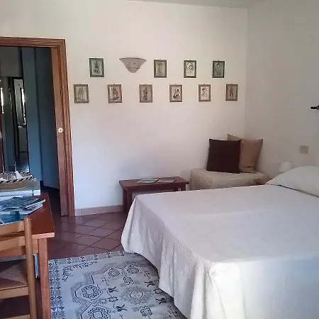 Lu Pastruccialeddu 4*