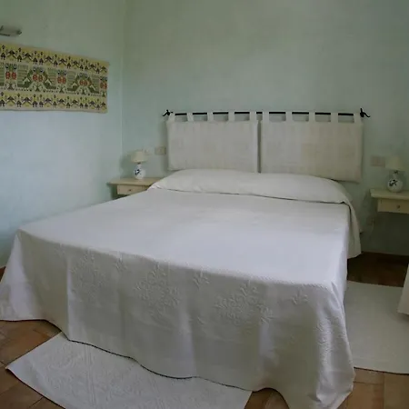 Lu Pastruccialeddu Casa de hóspedes 4*