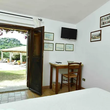 Casa de hóspedes Lu Pastruccialeddu 4*