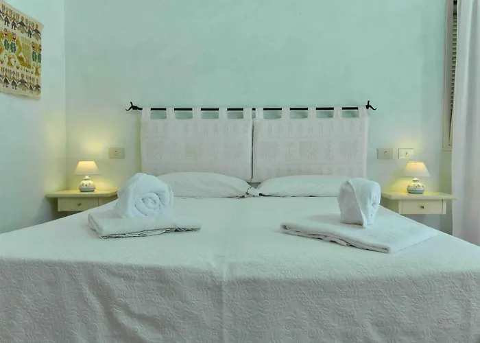 Lu Pastruccialeddu Pensión Arzachena