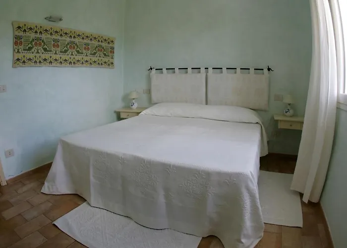 Lu Pastruccialeddu Pensión 4*